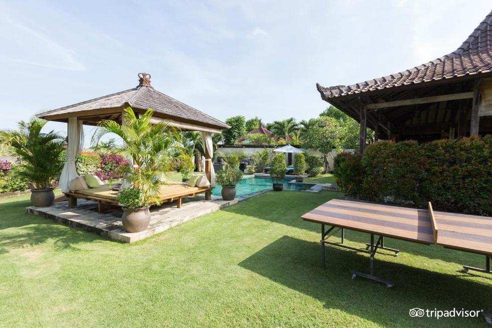 Ngeluwungan Boutique Hostel Canggu  Exterior photo