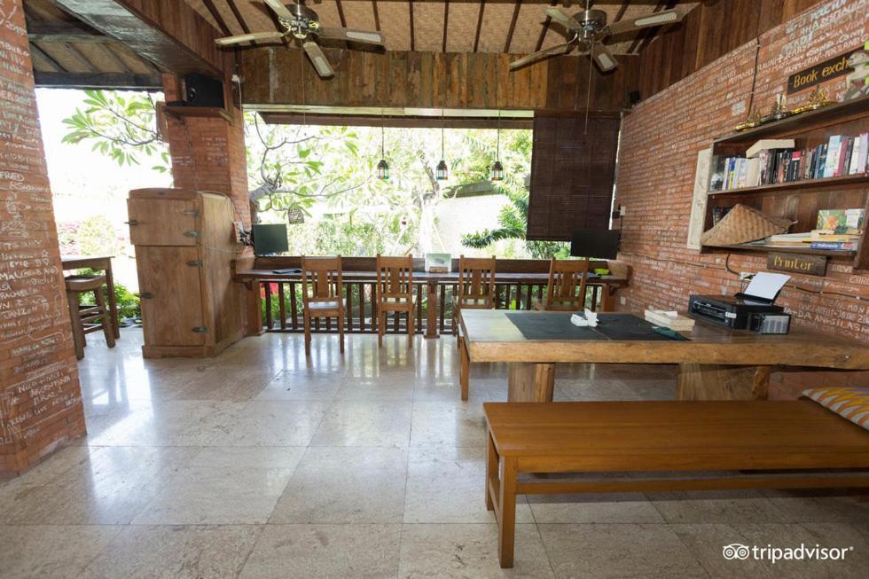 Ngeluwungan Boutique Hostel Canggu  Exterior photo